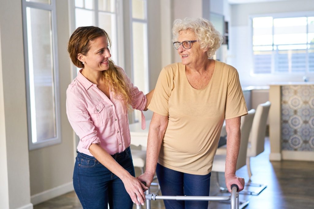 Az idősgondozás lelkileg is megterhelő